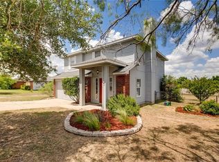 117 Willow Dr, Hutto, TX 78634