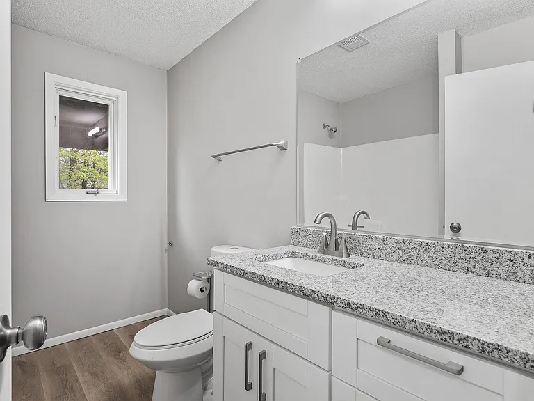 5801 Covington Ter — Photo 17