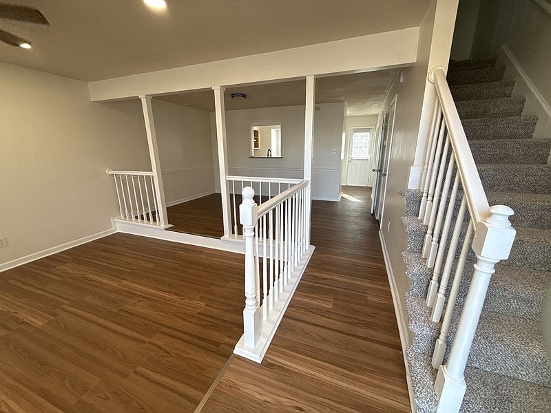 1st image of 5537 Lynbrook Lndg #1