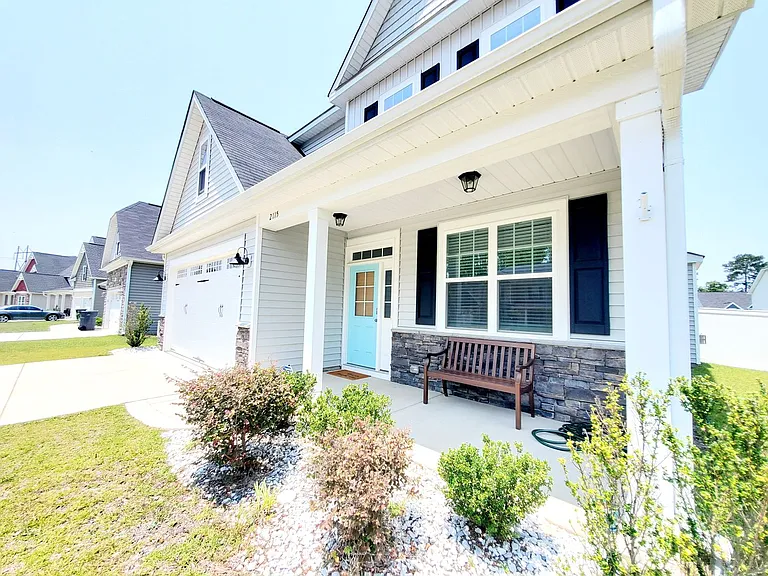 2115 Mannington Dr — Photo 2