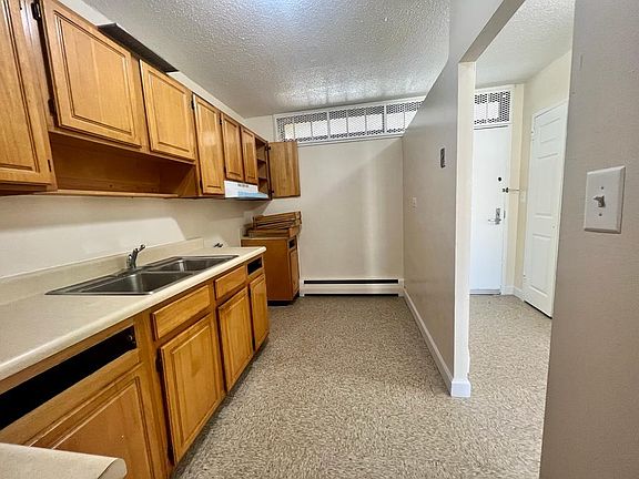 3rd image of 2839 W 33rd St APT 4