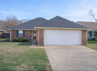 117 Laurelbrook Dr, Saltillo, MS 38866