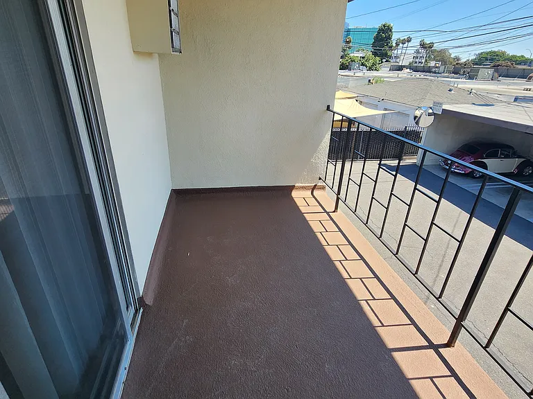 Palm Villa Apartments — Photo 13