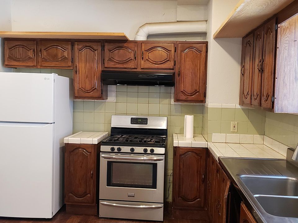 1st image of 4722 Elmwood Ave