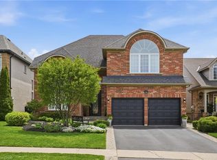 156 Valmont St, Hamilton, ON L9G 4Z9