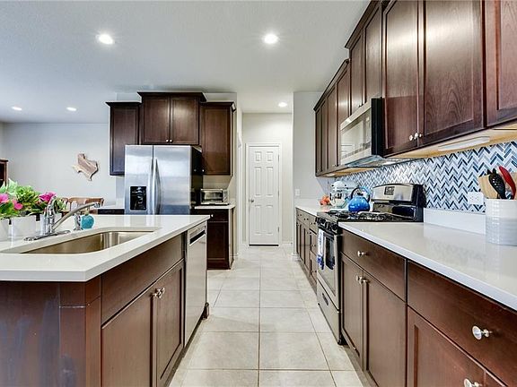 5th image of 11700 Saddle Rock Dr