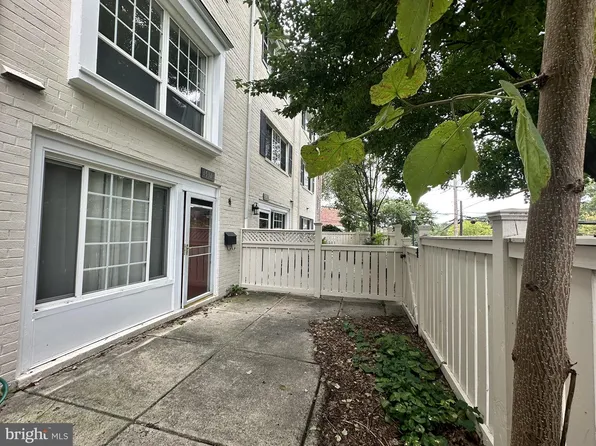 1501 N Van Dorn St #C, Alexandria, VA 22304