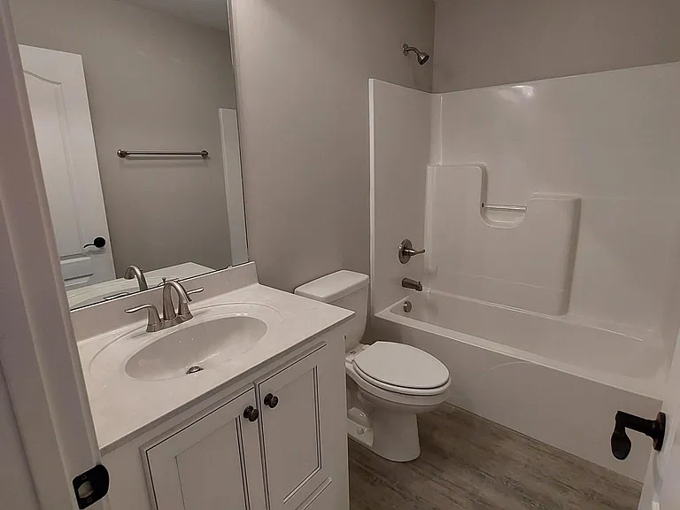 101 1st Street Pl SE — Photo 5