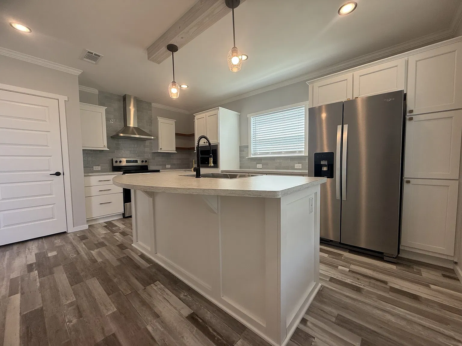 2 bed, 2.0 bath, 1456 sqft, $2,200 — Photo 4