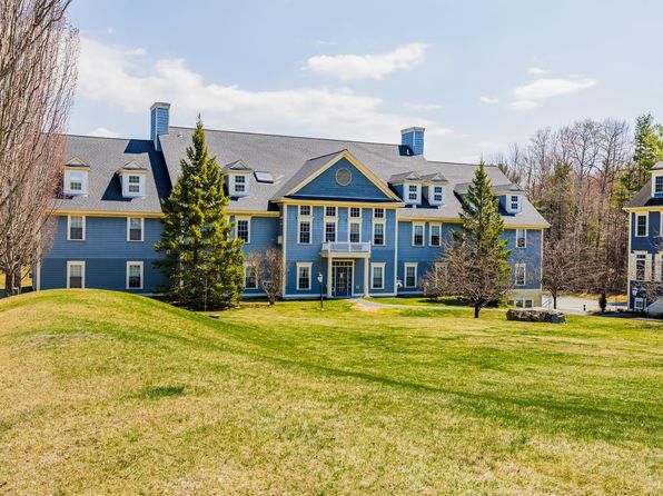 46 Barrister Drive UNIT A-208, Hartford, VT 05001