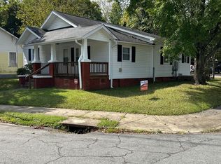 1800 Longview Dr, Winston Salem, NC 27107