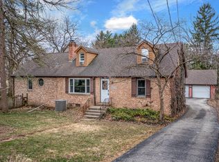 5610 Riverview Dr, Lisle, IL