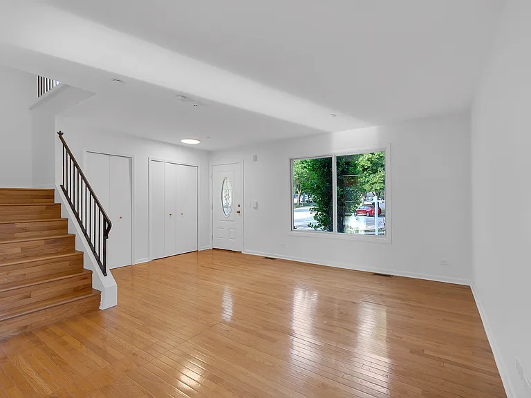 1423 Bangor Ln — Photo 12