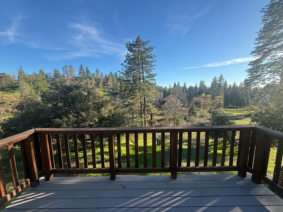 1st image of 504 Dogwood Dr #4