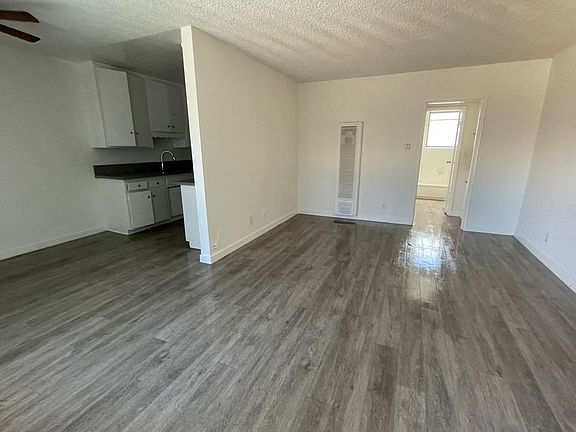 3rd image of 3685 Mentone Ave APT 11