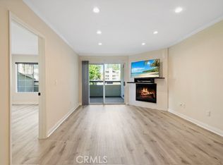 21400 Burbank Blvd APT 115, Woodland Hills, CA 91367