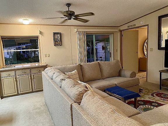 5th image of 2201 Mariposa Ave #2201