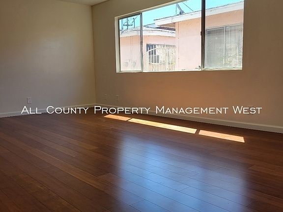 2nd image of 5889 Quinn St