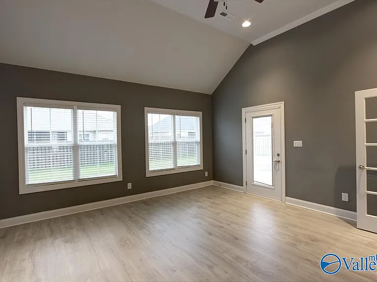 26415 Birkshire Ln — Photo 24