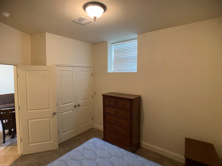 1740 Chestnut St — Photo 17