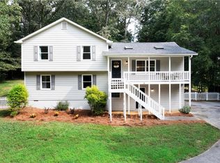 31 Azalea Dr SE, Cartersville, GA 30121