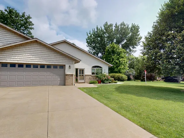 1802 Crystal Dr, Albert Lea, MN 56007