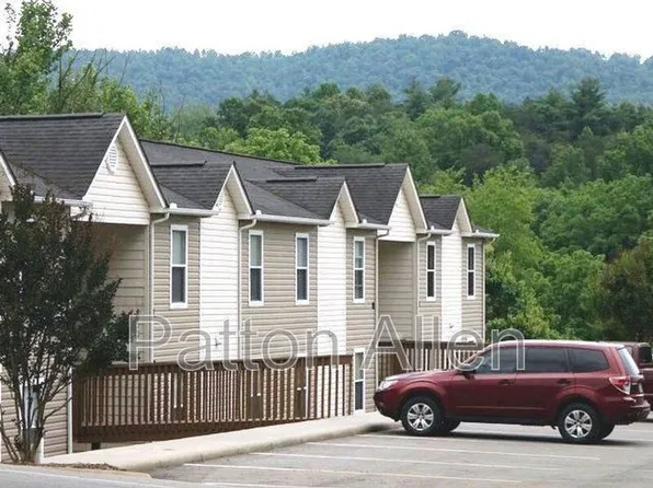 25 Maybelle Ln APT L, Weaverville, NC 28787