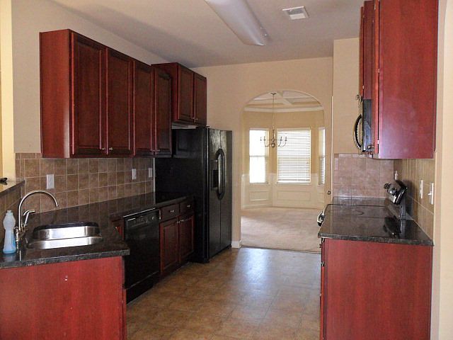 2nd image of 2204 Grandwood Ln