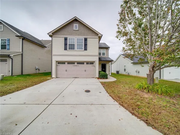 5632 Misty Hill Cir, Clemmons, NC 27012