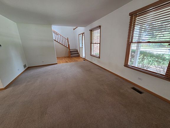 5th image of 2103 E Seminole Ln