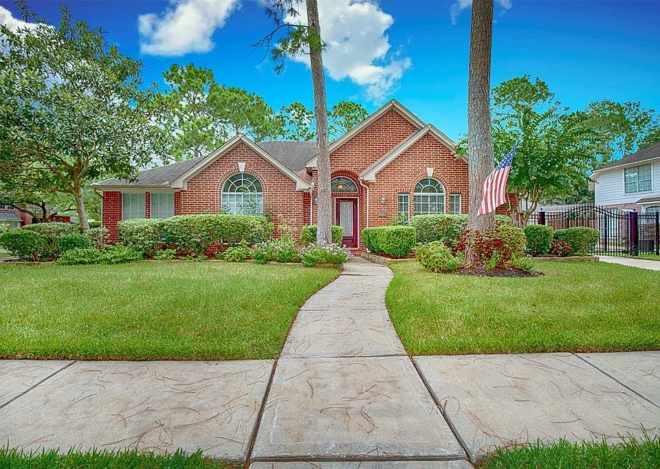 1st image of 15911 El Dorado Oaks Dr