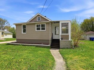 400 Dakota St, Oshkosh, WI 54902