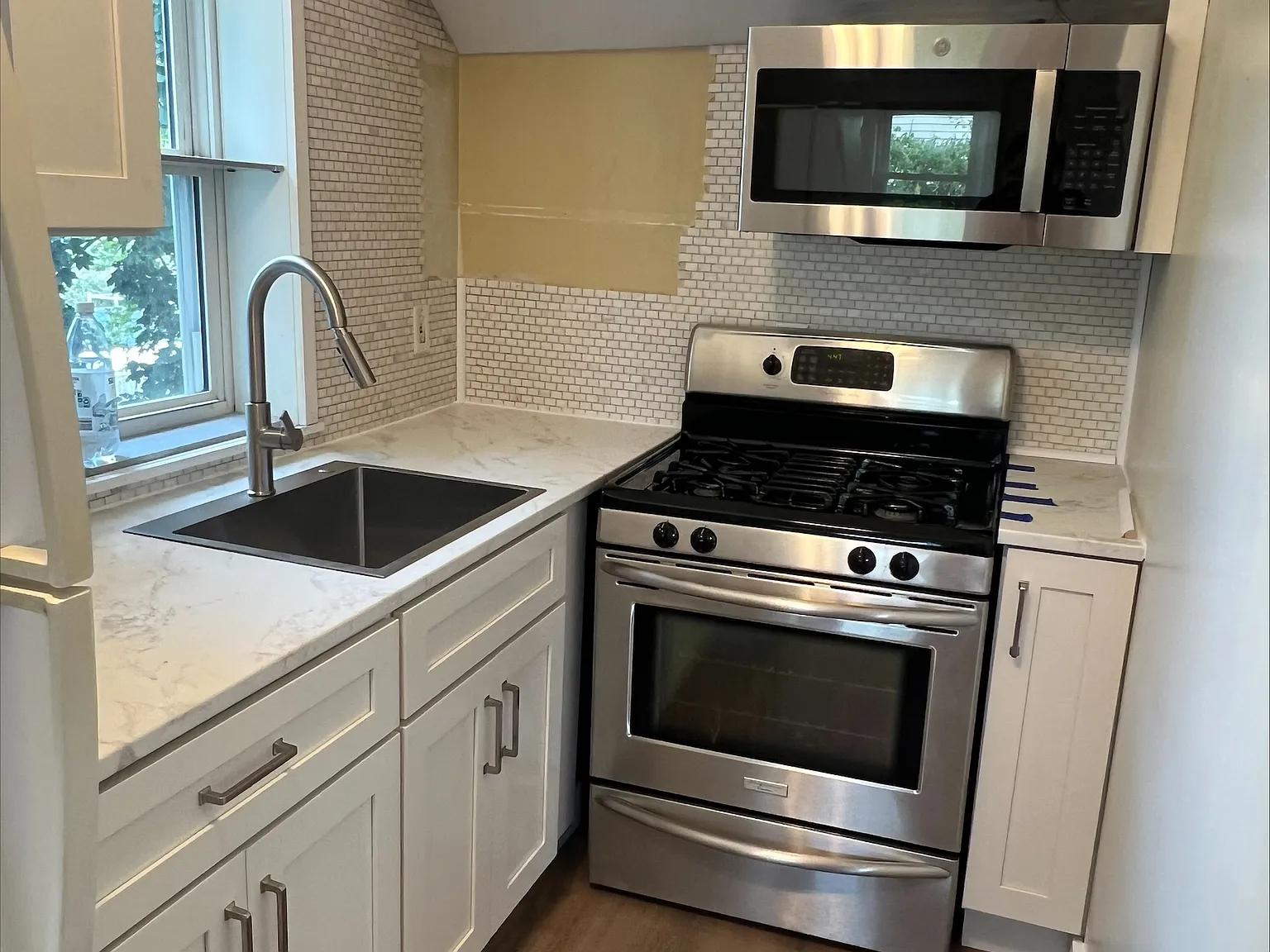 1 bed, 1334 sqft, $2,200 — Photo 3