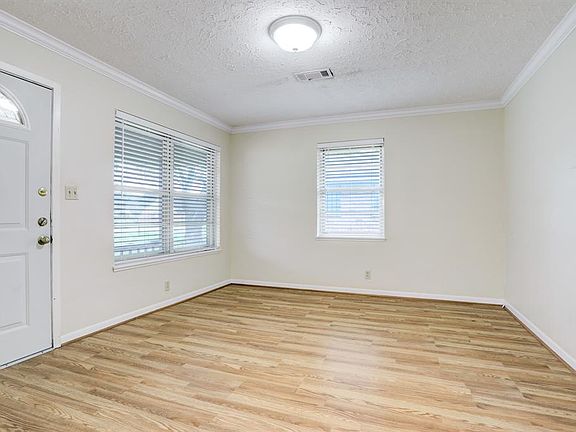 5th image of 1415 Avenue K