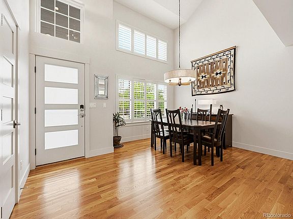 4th image of 2061 Emerson Lane