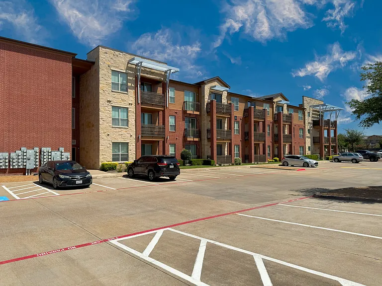Gateway Cedars Apartments — Photo 7
