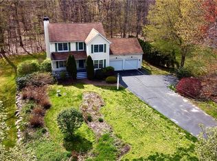 601 Comstock Pkwy, Cranston, RI 02921