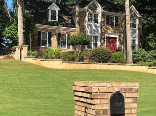 5260 Overbend Trl, Suwanee, GA 30024