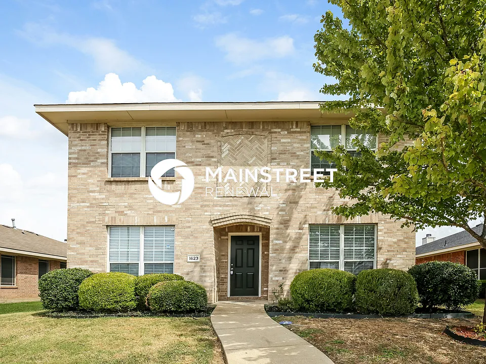 1623 Venus Dr E