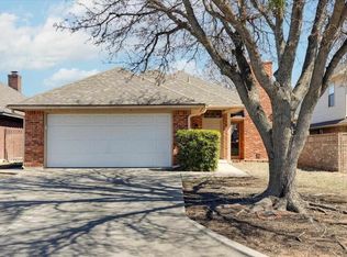 807 NW Hampton Ct, Lawton, OK 73505