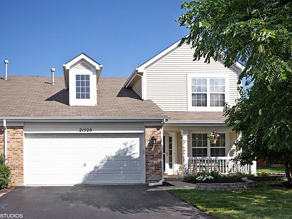 3rd image of 21520 Loch Ln