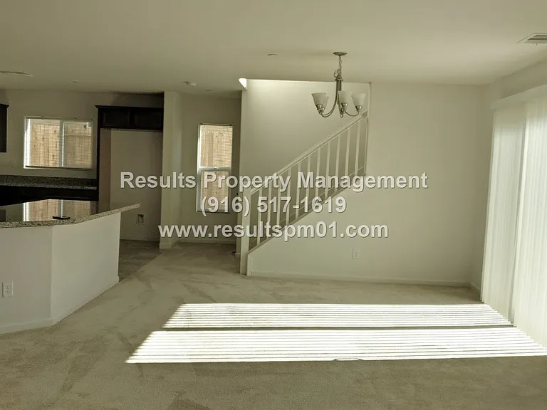 4329 Gentry Way — Photo 15
