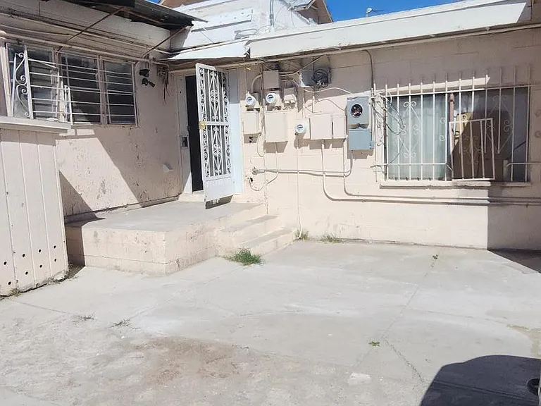 1218 Wyoming Ave #C — Photo 2