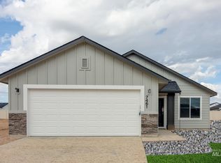 7461 E Dripping Springs Dr, Nampa, ID 83687