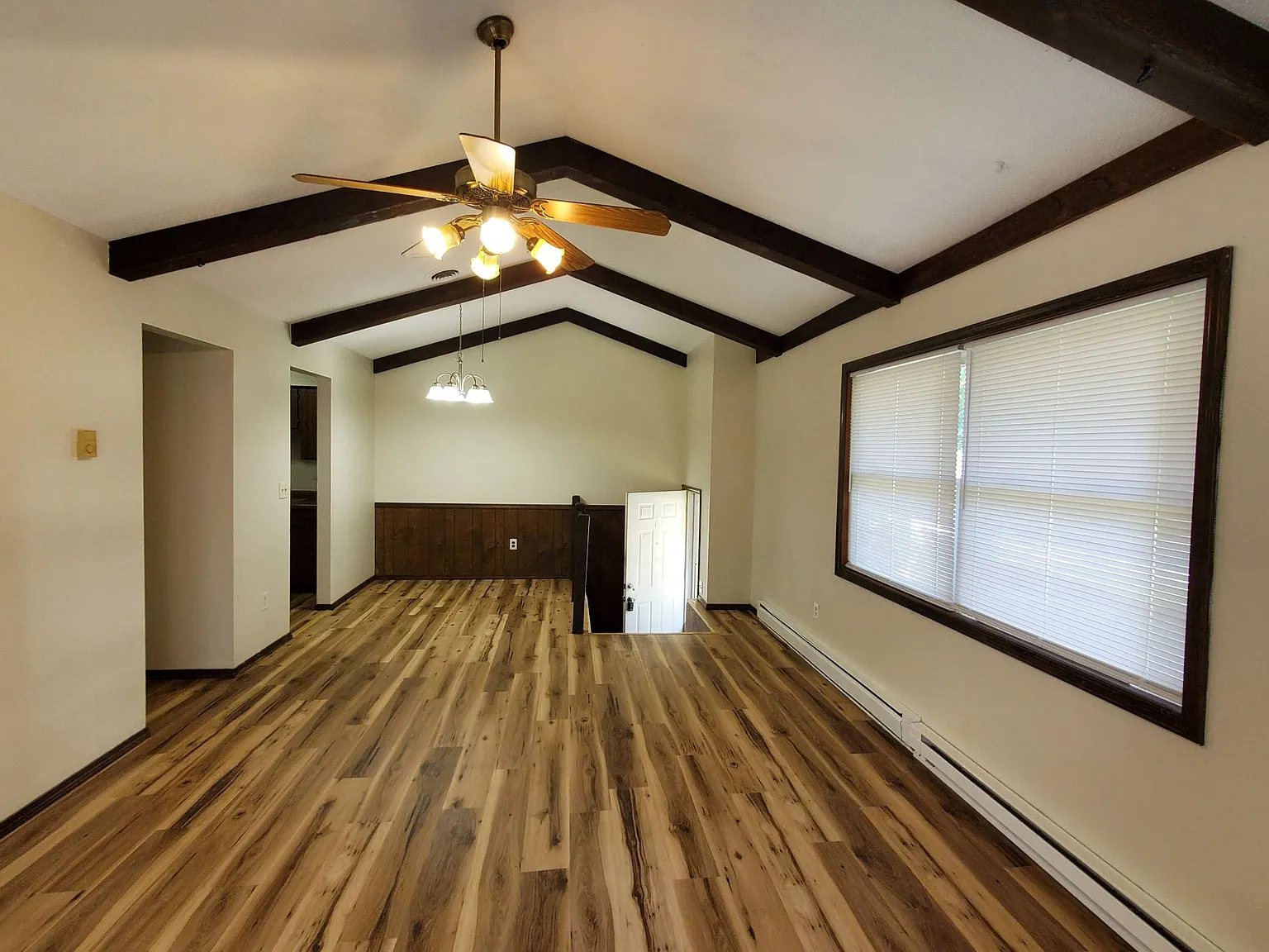 2 bed, 900 sqft, $970 — Photo 3