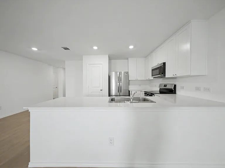 2902 Blue Ridge Ln — Photo 4