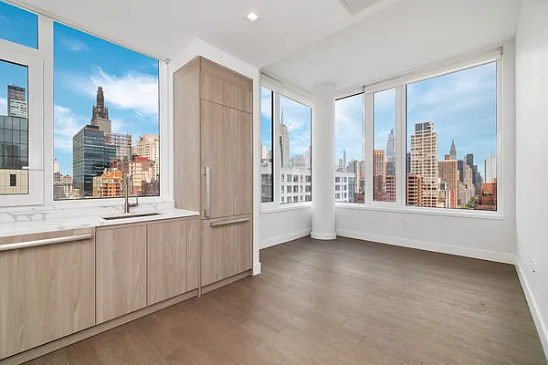 Rented by REAL New York | media 4