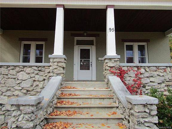 2nd image of 95 Murray Ave