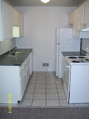 1st image of 2750 Golfside Dr APT 613