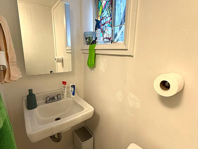 138 Hermann St #7 — Photo 14